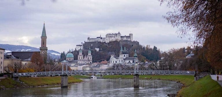 Skruv deltar i seminarium för rysklärare i Salzburg